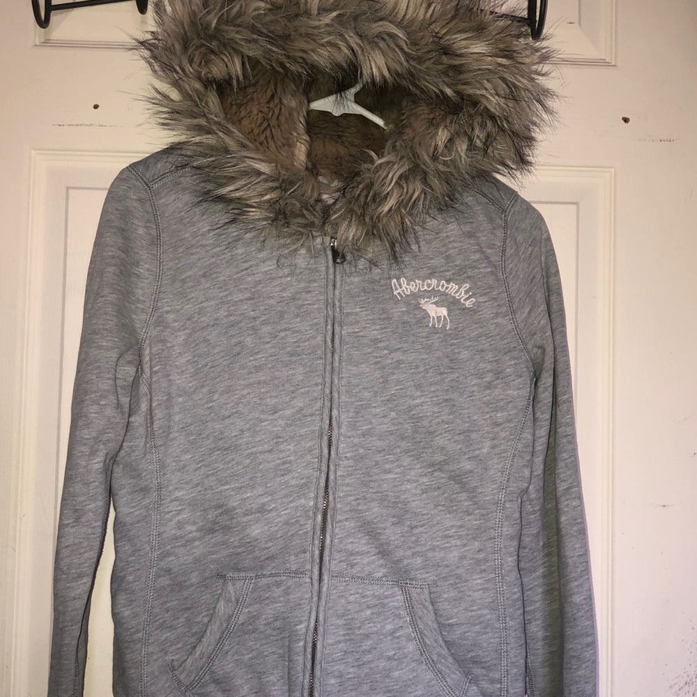 Abercrombie & Fitch Sweater